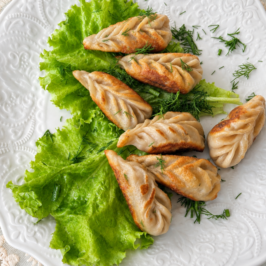 Гёдза с курицей, овощами и креветкой готовые
