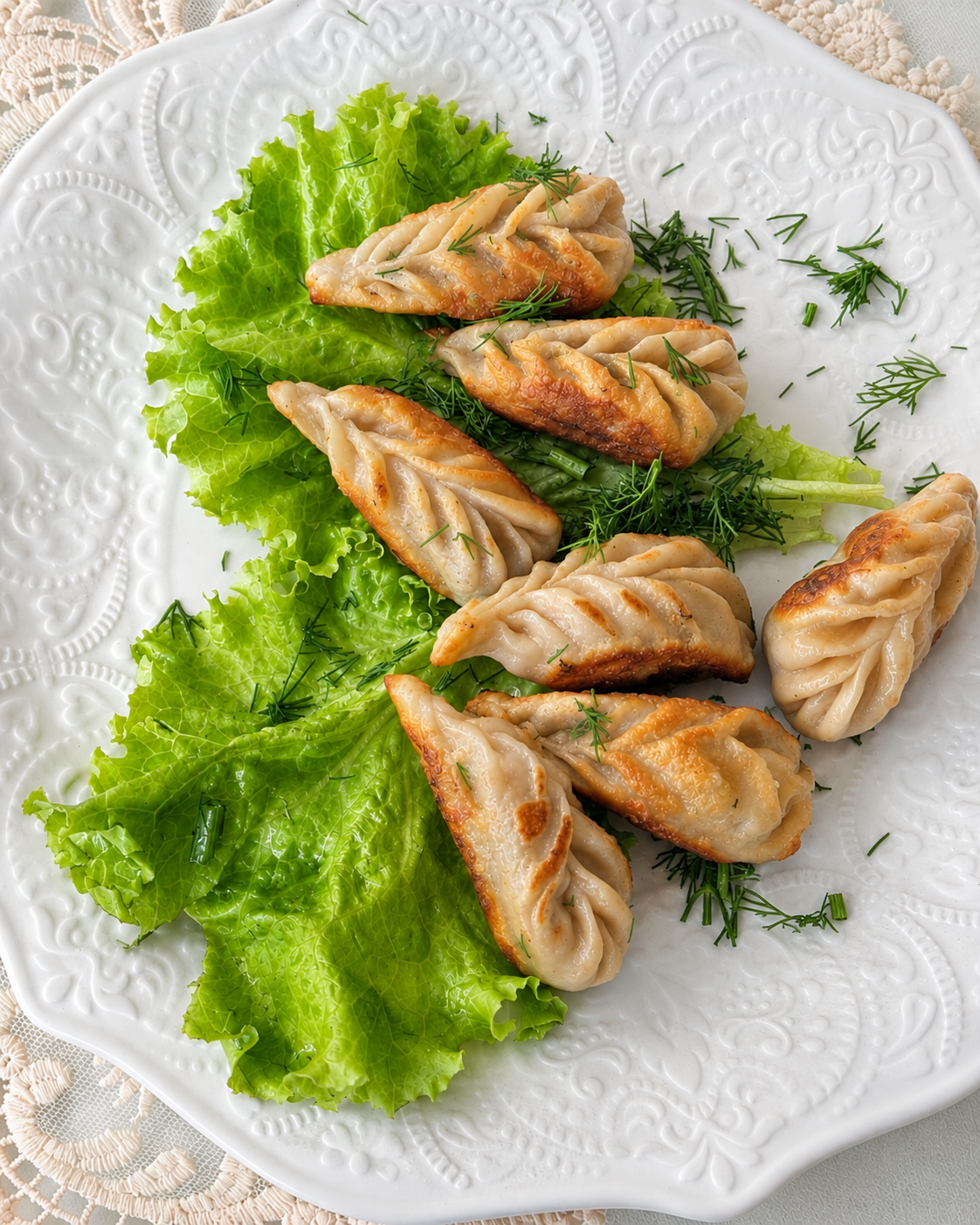 Гёдза с курицей, овощами и креветкой готовые